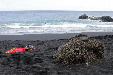 undressed beach|The top nude beaches around the globe .